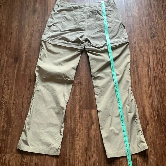 The North Face Khaki Cargo Pant Convertible to Shorts Size 10 - Picture 3 of 13